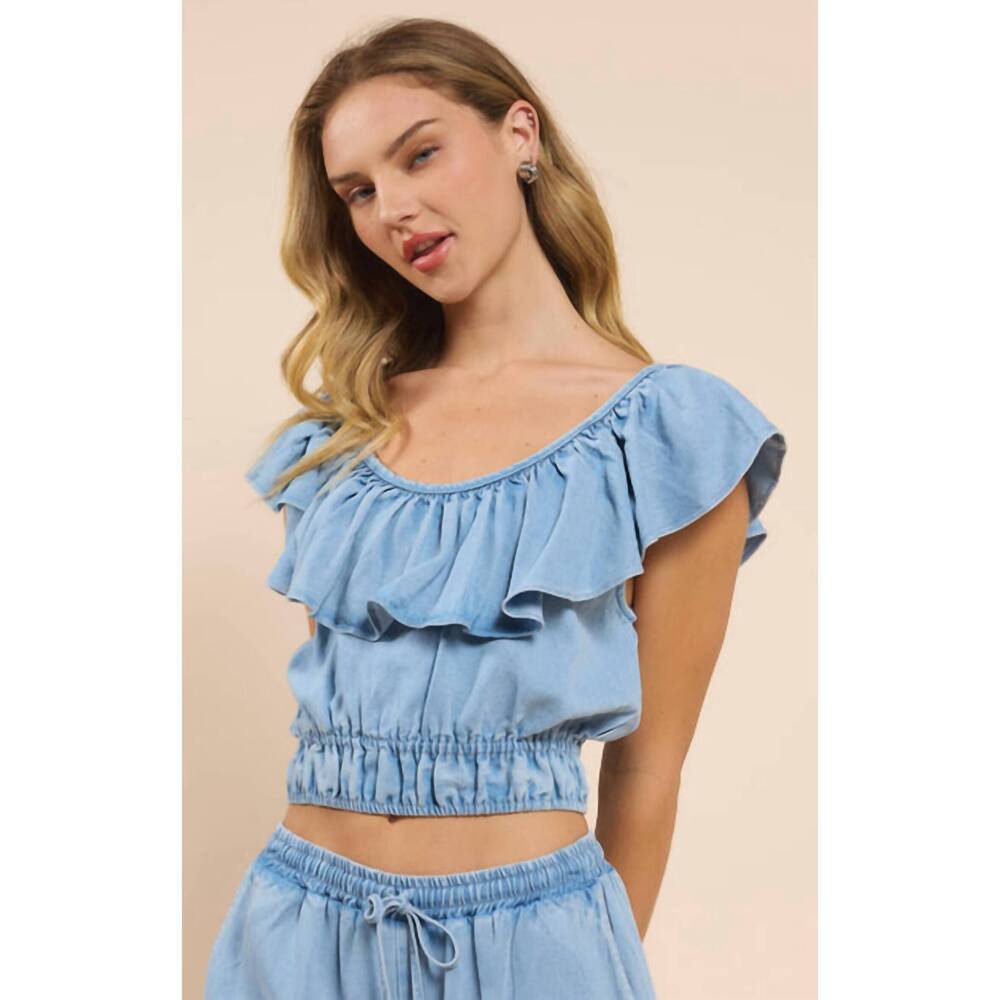 NEW SADIE & SAGE it's pouring wide ruffle neck top in light chambray - Picture 1 of 3